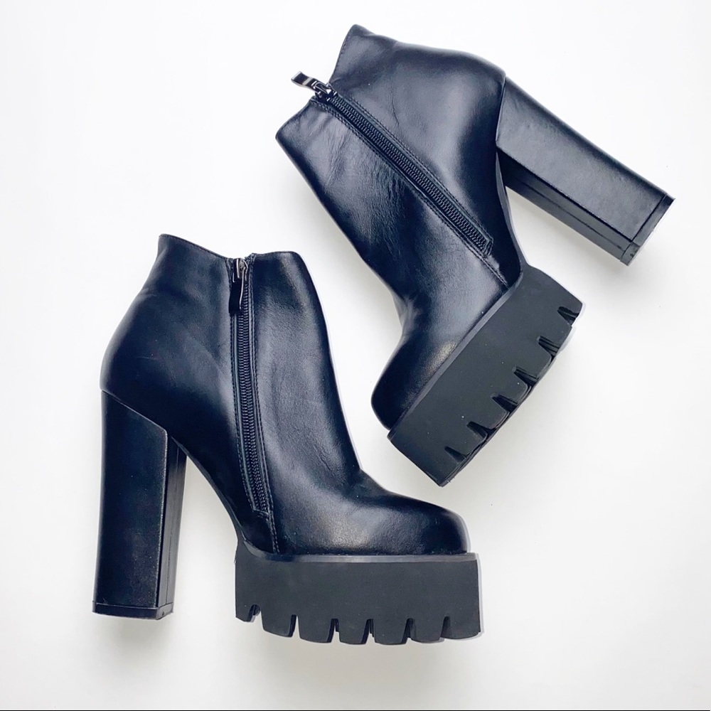 Mi-Mai 90’s Gothic Platform Black Boots Sz 5